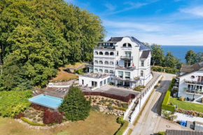 Dream penthouse with panoramic sea view pool spa, Sellin
